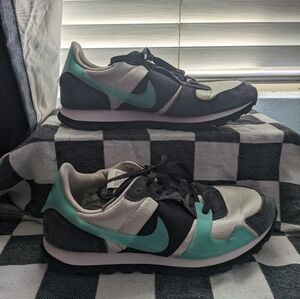 Nike Wmns V-Love O.X. 'Hyper Jade' woman 11 Used 042025